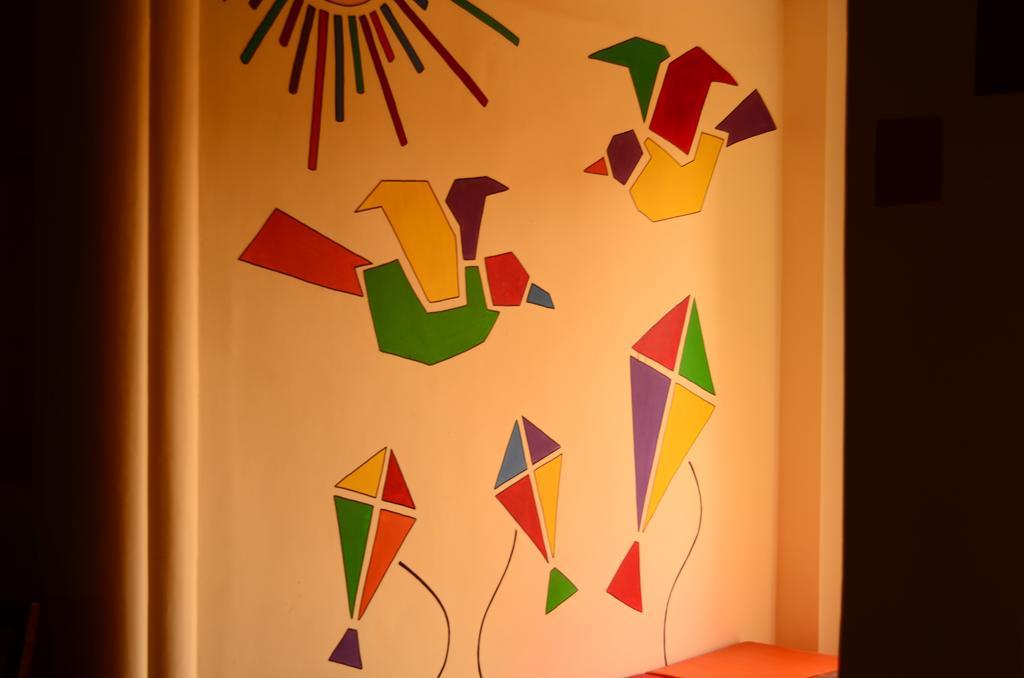 Zostel Varanasi Exterior photo