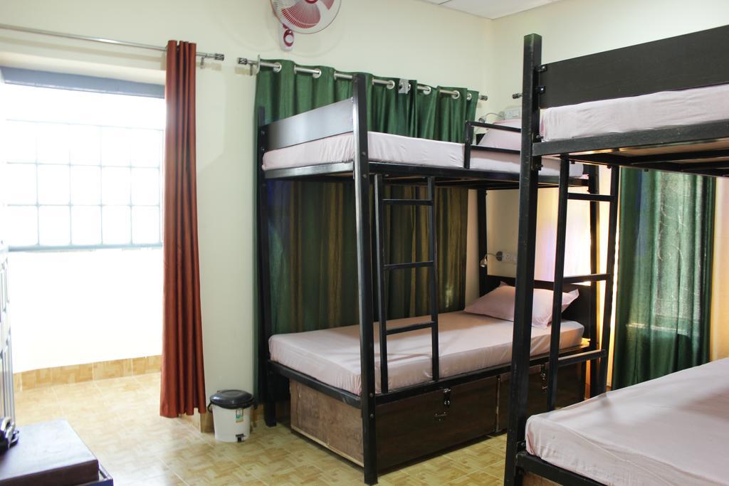 Zostel Varanasi Room photo